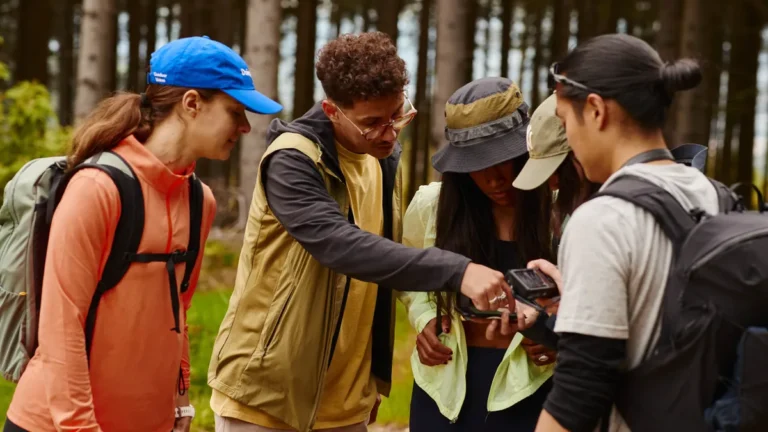 Orienteering with map and compass | Domaine Saint-Bernard Park